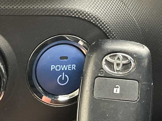 トヨタ ライズ G 愛知県 2022(令4)年 4.7万km シャイニングホワイトパール 純正ディズプレイオーディオ　ナビ機能なし/コーナーセンサー/純正アルミホイール/LEDヘッドライト/オートマチックハイビーム/ETC/衝突軽減システム/Bluetooth/ステアリングスイッチ/スマートキー/プッシュスタート