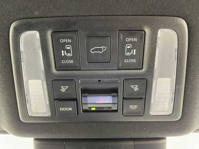 トヨタ ヴォクシー ハイブリッド S－Z 大阪府 2022(令4)年 1.6万km スパークリングブラックパールクリスタルシャイン 純正10.5インチディスプレイオーディオナビ/【フルセグTV/Bluetooth/HDMI/FM/AM】/快適利便パッケージ(High)/・両側ハンズフリーパワースライドドア/・後席シートヒーター/・後席オットマン/・パワーバックドア/・nanoe/プロジェクター式三眼LEDヘッドライト/ユニバーサルステップ/100V電源/バックカメラ/トヨタセーフティセンス/・プリクラッシュセーフティー/・オートマチックハイビーム/・レーントレーシングアシスト/・レーンディパーチャーアラート/・レーダークルーズコントロール/・パーキングサポートブレーキ/・ロードサインアシスト/・後退速度抑制/前後コーナーセンサー/ハーフレザーシート/前後シートヒーター/ステアリングヒーター/後席サンシェード/オートリトラミラー/オートホールド/純正17インチAW/ビルトインETC2.0/WAC/スマートキー/プッシュスタート