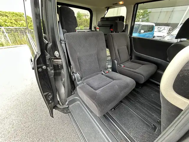 日産 セレナ 20S 滋賀県 2008(平20)年 15.1万km 黒 ・DVD再生機能付きカロッツェリア製ナビ/・フリップダウンリヤモニター/・サマータイヤ付き純正アルミホイール/・プラズマクラスター付空気清浄機