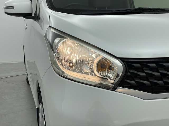 日産 デイズ X 群馬県 2014(平26)年 6.7万km ホワイトパール ナビ　フルセグＴＶ　Ｂｌｕｅｔｏｏｔｈ　全周囲カメラ　ＥＴＣ　前後ドラレコ　スマートキー　プッシュスタート　アイドリングストップ　ヘッドライトレベライザー　電動格納ミラー　ドアバイザー　禁煙車