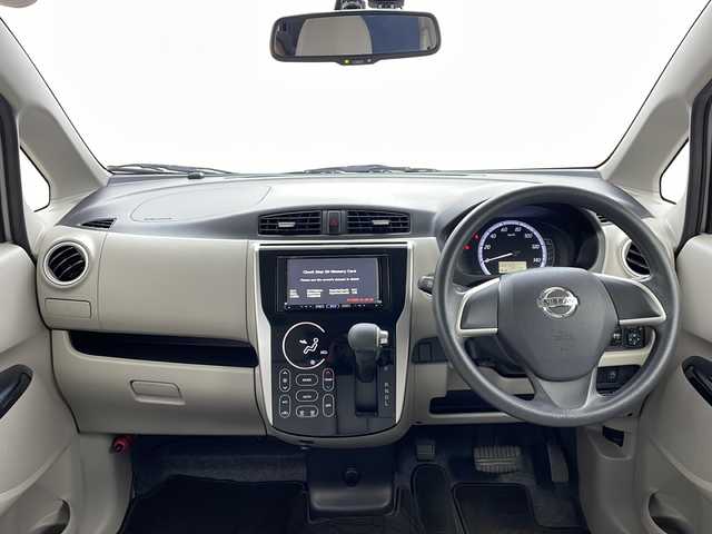 日産 デイズ X 群馬県 2014(平26)年 6.7万km ホワイトパール ナビ　フルセグＴＶ　Ｂｌｕｅｔｏｏｔｈ　全周囲カメラ　ＥＴＣ　前後ドラレコ　スマートキー　プッシュスタート　アイドリングストップ　ヘッドライトレベライザー　電動格納ミラー　ドアバイザー　禁煙車