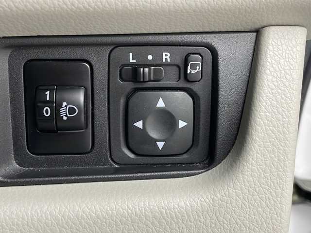 日産 デイズ X 群馬県 2014(平26)年 6.7万km ホワイトパール ナビ　フルセグＴＶ　Ｂｌｕｅｔｏｏｔｈ　全周囲カメラ　ＥＴＣ　前後ドラレコ　スマートキー　プッシュスタート　アイドリングストップ　ヘッドライトレベライザー　電動格納ミラー　ドアバイザー　禁煙車