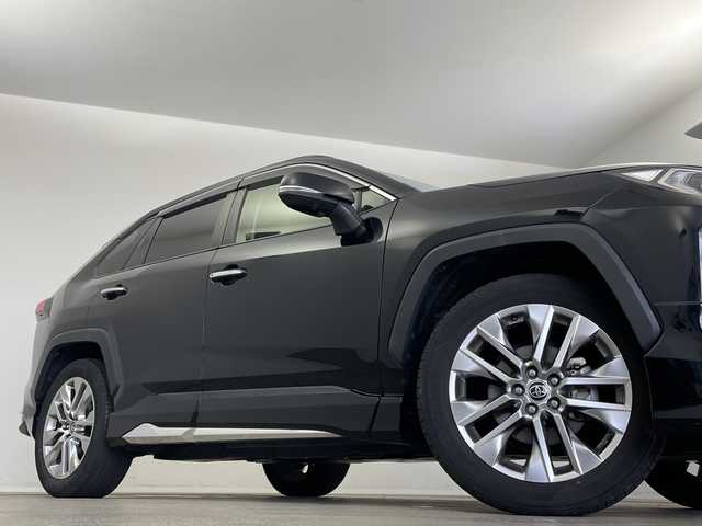 トヨタ ＲＡＶ４ G Zパッケージ 新潟県 2021(令3)年 5万km アティチュードブラックマイカ ディスプレイオーディオ（ナビ機能あり）/アラウンドビューモニター/モデリスタエアロ/サンルーフ/レーダークルーズコントロール/パワーバックドア/パワーシート/シートメモリ/前席シートヒーター/デジタルインナーミラー/プッシュスタート/レーンキープアラート/ETC/LEDライト/オートライト/オートハイビーム/置くだけ充電
