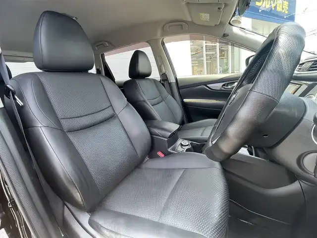 日産 エクストレイル 20X 熊本県 2014(平26)年 8.4万km ダイヤモンドブラック (株)IDOMが運営する【じしゃロン熊本店】の自社ローン専用車両になりますこちらは現金またはオートローンご利用時の価格です。自社ローンご希望の方は別途その旨お申付け下さい /純正SDナビ【MP314D-W】/　（フルセグTV・Bluetooth・DVD・CD・AM/FM）/ETC/comtec製レーダー探知機/ダウンヒルアシストコントロール/横滑り防止装置/アイドリングストップ/シートヒーター/撥水パブリックシート/ISOFIX電動格納ウィンカーミラー/ドアバイザー/プッシュスタート/純正フロアマット/純正LEDヘッドライト/社外17インチアルミホイール