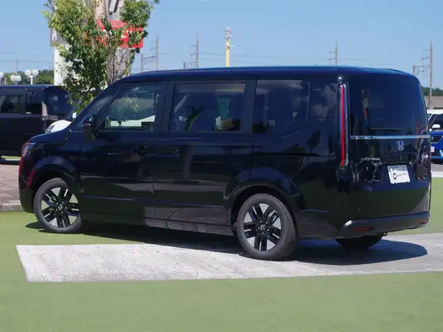 ホンダ ステップワゴン eHEV エアー EX 千葉県 2025(令7)年 0.1千km クリスタルブラックパール e:HEV エアー　EX　4CB4AZ　11.4インチナビHonda CONNECTナビ LXM-247VFLi(317900円)/ホンダセンシング/・衝突軽減ブレーキ（CMBS）/・車線維持支援システム（LKAS）/・アダプティブクルーズコントロール（ACC）/・後方誤発進抑制機能/・誤発進抑制機能/パワーバックドア/両側パワースライドドア/純正コネクトナビ/地デジTV/【DVD/CD再生機能　Bluetooth接続】/【Apple CarPlay　Android Auto対応】/バックカメラ/革巻きステアリング/ステアリングスイッチ/パドルシフト/前席シートヒーター/後席オットマン/LEDヘッドライト/フォグライト/ウインカーミラー/純正16インチアルミホイル/サイド/カーテンエアバッグ/Honda スマートキー