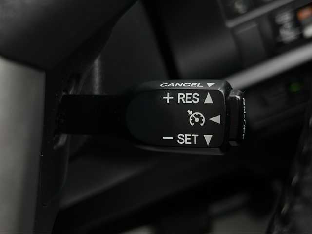 トヨタ ヴォクシー ZS 煌Ⅱ 宮城県 2019(平31)年 7.1万km ブラック Toyota Safety Sense /・プリクラッシュセーフティ/・レーンディパーチャーアラート/・オートマチックハイビーム/ALPINE製10インチフリップダウンモニター/【RSH10S-L】/クルーズコントロール/ALPINE製9インチナビ/・BT.CD.DVD.SD.USB.HDMI/バックカメラ/フルセグTV/両側パワースライドドア/ETC/プッシュスタート/スマートキー×２/ステアリングスイッチ/LEDヘッドライト/LEDフォグライト/純正フロアマット/純正16インチAW/純正ドアバイザー/ロールサンシェード/シートバックテーブル