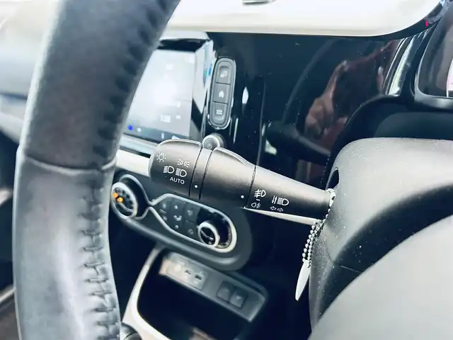 ルノー トゥインゴ インテンス 大阪府 2022(令4)年 1万km 青 ハーフレザー/シートヒーター/純正ディスプレイオーディオ/applecarplay/バックカメラ/純正16インチAW/クルーズコントロール/クリアランスソナー/ETC/ドラレコ/USB/AUX/Bluetooth