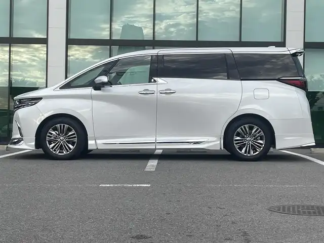 トヨタ アルファード Z 和歌山県 2024(令6)年 1.1万km ホワイトパールクリスタルシャイン 純正14インチナビ/全方位カメラ/フルセグTV/純正12.1インチフリップダウンモニター/衝突軽減ブレーキ/レーダークルコン/ブラインドスポットモニター/前後コーナーセンサー/オートライト/サンルーフ/デジタルインナーミラー/モデリスタエアロ/ビルトンETC/サンシェード/シートヒーター/シートベンチレーション/シートメモリー/パワーシート/電動リアゲート