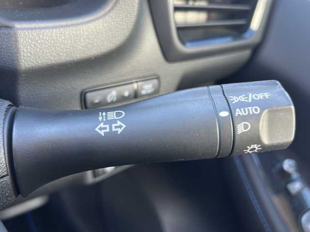 日産 リーフ X Vセレクション 静岡県 2023(令5)年 1.8万km 黒Ｍ /ワンオーナー//純正ナビ/地デジTV//純正Bluetooth//バック/全周囲カメラ//プロパイロット//ブラインドスポットモニター//デジタルインナーミラー//ビルトインETC//純正17インチAW//シートヒーター//ステアリングヒーター//ドライブレコーダー//スマートキー//スペアキー//保証書//取説