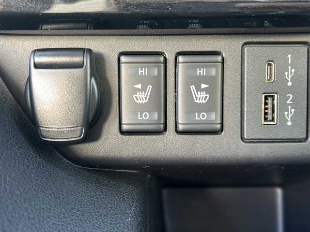 日産 リーフ X Vセレクション 静岡県 2023(令5)年 1.8万km 黒Ｍ /ワンオーナー//純正ナビ/地デジTV//純正Bluetooth//バック/全周囲カメラ//プロパイロット//ブラインドスポットモニター//デジタルインナーミラー//ビルトインETC//純正17インチAW//シートヒーター//ステアリングヒーター//ドライブレコーダー//スマートキー//スペアキー//保証書//取説