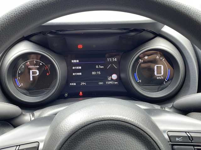 トヨタ ヤリス G 静岡県 2023(令5)年 1.6万km ブラック ディスプレイオーディオナビ/Bluetooth/バックカメラ/セーフティセンス/前車追従クルーズコントロール/オートハイビーム/レーンキープアシスト/オートエアコン/スマートキー/ETC/保証書/取説