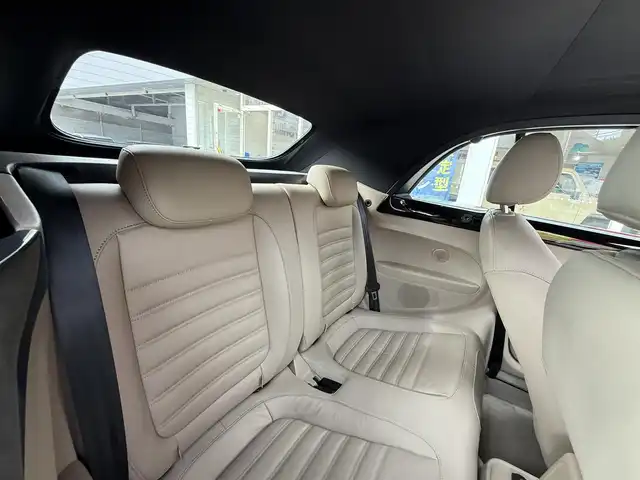 フォルクスワーゲン ザ・ビートル カブリオレ 長崎県 2014(平26)年 10.5万km 黒 登録時104120km/純正ナビ/・TV/・DVD/・Bluetooth/バックカメラ/D＋N席シートヒーター/オートヘッドライト/オープンカー/電動格納ミラー/MT付きAT