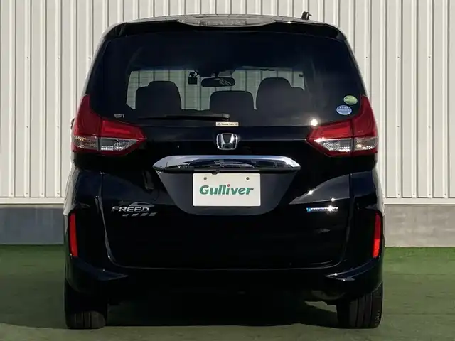 ホンダ フリード ハイブリット G ホンダセンシング 香川県 2016(平28)年 7.9万km クリスタルブラックパール パナソニック7型ナビ(CN-RX03D)/→AM/FM/フルセグTV/Bluetooth/CD/DVD/ホンダセンシング/・衝突軽減ブレーキ/・誤発進抑制機能/・歩行者事故低減ステアリング/・路外逸脱抑制機能/・渋滞追従機能付アダプティブ・クルーズ・コントロール/・車線維持支援システム/・オートハイビーム/バックカメラ/両側パワースライドドア/LEDヘッドライト/社外LEDフォグランプ/オートライト/前後ドライブレコーダー/ETC/社外16インチAW（SPORT KRONE）/電動格納ウィンカーミラー/アイドリングストップ/横滑り防止装置/パワーウィンドウ/オートエアコン/プッシュスタート/スマートキー
