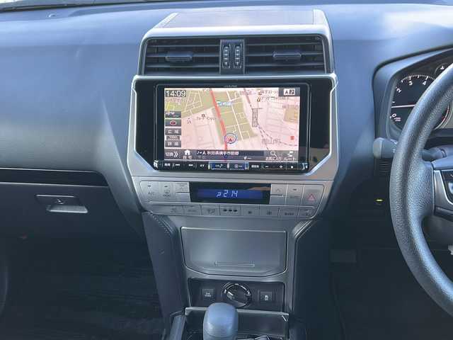 トヨタ ランドクルーザー プラド TX 秋田県 2020(令2)年 5.9万km ブラック 社外メモリナビ/社外CD、DVD、BT、TV/バックカメラ/純正17インチAW/ETC/保証書、取説/４WD