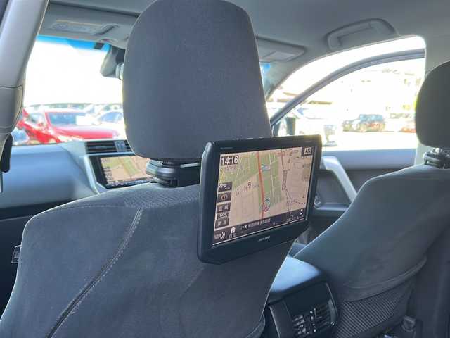 トヨタ ランドクルーザー プラド TX 秋田県 2020(令2)年 5.9万km ブラック 社外メモリナビ/社外CD、DVD、BT、TV/バックカメラ/純正17インチAW/ETC/保証書、取説/４WD