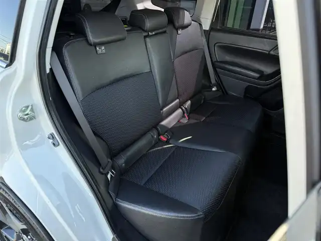 スバル フォレスター 2．0XT アイサイト 栃木県 2014(平26)年 11万km サテンホワイトパール 車検期限令和9年6月23日まで/サンルーフ/社外ナビ/Bluetoothオーディオ/DVD再生機能/フルセグTV走行中視聴可能/バックカメラ/アイサイト/レーダークルーズコントロール/パワーバックドア/ハーフレザーシート/パワーシート/シートヒーター/純正18インチAW/スマートキー×2