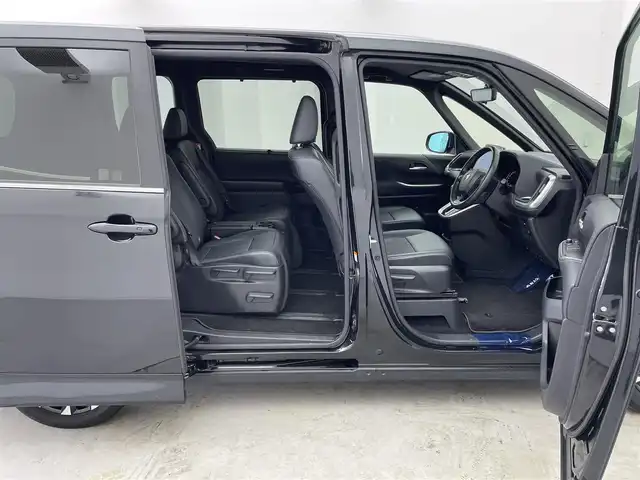 トヨタ ノア S－Z 宮城県 2022(令4)年 4.3万km グリッターブラックガラスフレーク 純正ナビ/・BT接続/フルセグTV/・CD/DVD/ミュージックプレイヤー/トヨタセーフティセンス/・アラウンドビューモニター/・アドバンスパーク/・デジタルインナーミラー/・ヘッドアップディスプレイ/両側パワースライドドア/・ユニバーサルステップ/三眼LEDヘッドライト/・フォグランプ/純正17インチAW/ビルトインETC