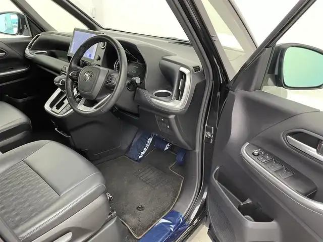 トヨタ ノア S－Z 宮城県 2022(令4)年 4.3万km グリッターブラックガラスフレーク 純正ナビ/・BT接続/フルセグTV/・CD/DVD/ミュージックプレイヤー/トヨタセーフティセンス/・アラウンドビューモニター/・アドバンスパーク/・デジタルインナーミラー/・ヘッドアップディスプレイ/両側パワースライドドア/・ユニバーサルステップ/三眼LEDヘッドライト/・フォグランプ/純正17インチAW/ビルトインETC