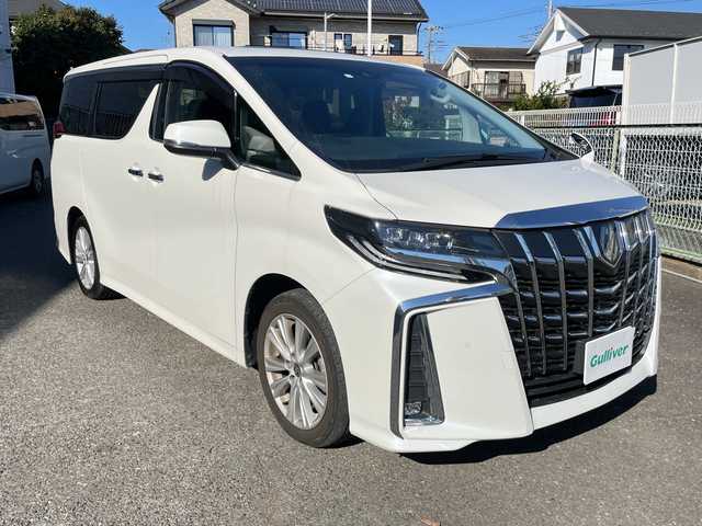 トヨタ アルファード S 神奈川県 2023(令5)年 1.3万km ホワイトパールクリスタルシャイン ワンオーナー/ダブルサンルーフ/純正ナビ（BT/AM/FM/Miracast）/フルセグTV/バックカメラ/トヨタセーフティセンス/レーンキープアシスト/レーダークルーズコントロール/クリアランスソナー/オートハイビーム/横滑り防止装置/両側パワースライドドア/革巻きステアリング/ステアリングスイッチ/LEDヘッドライト/フォグランプ/ビルトインETC/社外フロアマット/純正ドアバイザー/スマートキー　2本/プッシュスタート/保証書/取扱説明書