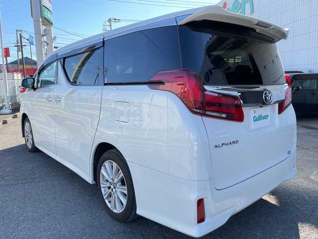 トヨタ アルファード S 神奈川県 2023(令5)年 1.3万km ホワイトパールクリスタルシャイン ワンオーナー/ダブルサンルーフ/純正ナビ（BT/AM/FM/Miracast）/フルセグTV/バックカメラ/トヨタセーフティセンス/レーンキープアシスト/レーダークルーズコントロール/クリアランスソナー/オートハイビーム/横滑り防止装置/両側パワースライドドア/革巻きステアリング/ステアリングスイッチ/LEDヘッドライト/フォグランプ/ビルトインETC/社外フロアマット/純正ドアバイザー/スマートキー　2本/プッシュスタート/保証書/取扱説明書