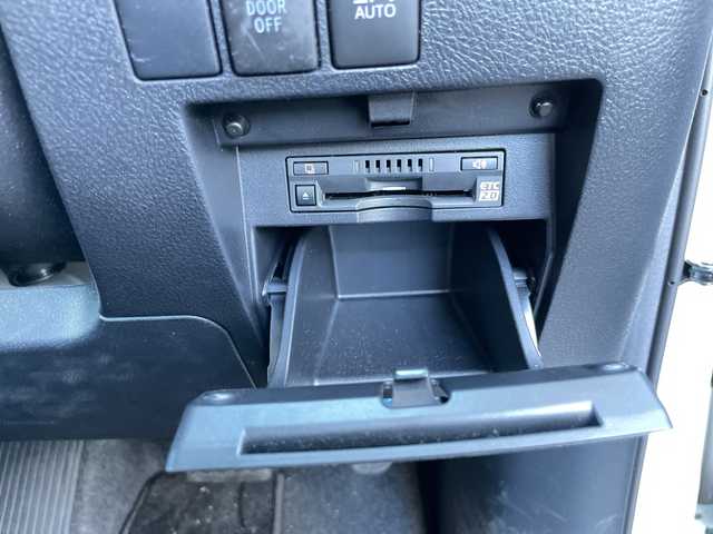 トヨタ アルファード S 神奈川県 2023(令5)年 1.3万km ホワイトパールクリスタルシャイン ワンオーナー/ダブルサンルーフ/純正ナビ（BT/AM/FM/Miracast）/フルセグTV/バックカメラ/トヨタセーフティセンス/レーンキープアシスト/レーダークルーズコントロール/クリアランスソナー/オートハイビーム/横滑り防止装置/両側パワースライドドア/革巻きステアリング/ステアリングスイッチ/LEDヘッドライト/フォグランプ/ビルトインETC/社外フロアマット/純正ドアバイザー/スマートキー　2本/プッシュスタート/保証書/取扱説明書