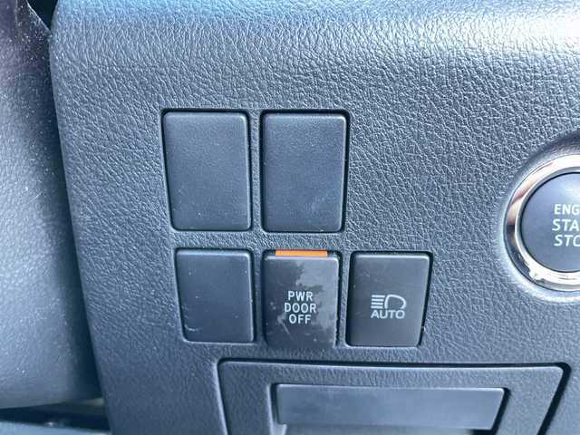 トヨタ アルファード S 神奈川県 2023(令5)年 1.3万km ホワイトパールクリスタルシャイン ワンオーナー/ダブルサンルーフ/純正ナビ（BT/AM/FM/Miracast）/フルセグTV/バックカメラ/トヨタセーフティセンス/レーンキープアシスト/レーダークルーズコントロール/クリアランスソナー/オートハイビーム/横滑り防止装置/両側パワースライドドア/革巻きステアリング/ステアリングスイッチ/LEDヘッドライト/フォグランプ/ビルトインETC/社外フロアマット/純正ドアバイザー/スマートキー　2本/プッシュスタート/保証書/取扱説明書