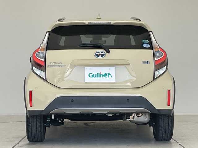 トヨタ アクア クロスオーバー グラム 愛知県 2019(令1)年 1.1万km ベージュ トヨタセーフティセンス/シートヒーター/純正オーディオ/コーナーセンサー/純正アルミホイール/LEDヘッドライト/オートマチックハイビーム/衝突軽減システム/CD/ステアリングスイッチ/スマートキー/プッシュスタート