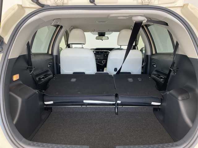 トヨタ アクア クロスオーバー グラム 愛知県 2019(令1)年 1.1万km ベージュ トヨタセーフティセンス/シートヒーター/純正オーディオ/コーナーセンサー/純正アルミホイール/LEDヘッドライト/オートマチックハイビーム/衝突軽減システム/CD/ステアリングスイッチ/スマートキー/プッシュスタート