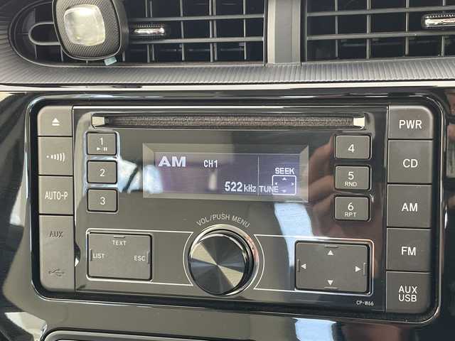 トヨタ アクア クロスオーバー グラム 愛知県 2019(令1)年 1.1万km ベージュ トヨタセーフティセンス/シートヒーター/純正オーディオ/コーナーセンサー/純正アルミホイール/LEDヘッドライト/オートマチックハイビーム/衝突軽減システム/CD/ステアリングスイッチ/スマートキー/プッシュスタート