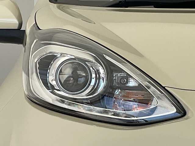 トヨタ アクア クロスオーバー グラム 愛知県 2019(令1)年 1.1万km ベージュ トヨタセーフティセンス/シートヒーター/純正オーディオ/コーナーセンサー/純正アルミホイール/LEDヘッドライト/オートマチックハイビーム/衝突軽減システム/CD/ステアリングスイッチ/スマートキー/プッシュスタート