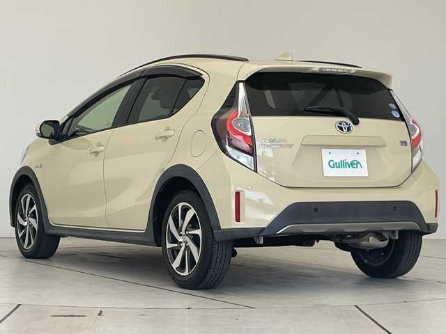 トヨタ アクア クロスオーバー グラム 愛知県 2019(令1)年 1.1万km ベージュ トヨタセーフティセンス/シートヒーター/純正オーディオ/コーナーセンサー/純正アルミホイール/LEDヘッドライト/オートマチックハイビーム/衝突軽減システム/CD/ステアリングスイッチ/スマートキー/プッシュスタート