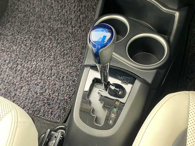 トヨタ アクア クロスオーバー グラム 愛知県 2019(令1)年 1.1万km ベージュ トヨタセーフティセンス/シートヒーター/純正オーディオ/コーナーセンサー/純正アルミホイール/LEDヘッドライト/オートマチックハイビーム/衝突軽減システム/CD/ステアリングスイッチ/スマートキー/プッシュスタート