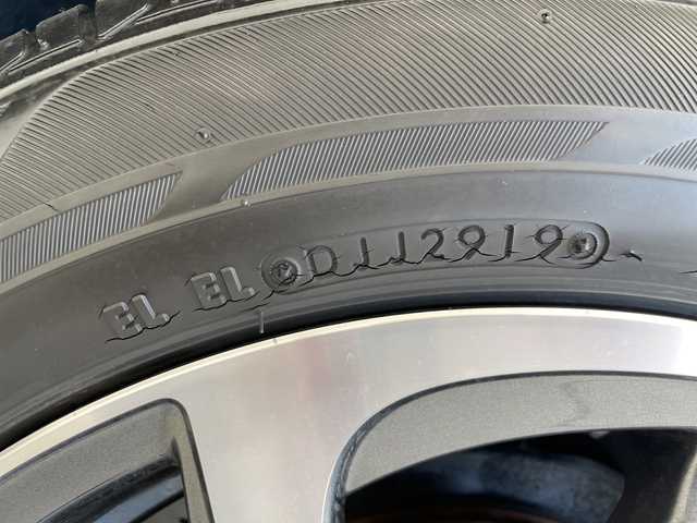 トヨタ アクア クロスオーバー グラム 愛知県 2019(令1)年 1.1万km ベージュ トヨタセーフティセンス/シートヒーター/純正オーディオ/コーナーセンサー/純正アルミホイール/LEDヘッドライト/オートマチックハイビーム/衝突軽減システム/CD/ステアリングスイッチ/スマートキー/プッシュスタート