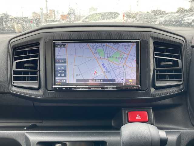 ダイハツ ミラ イース 富山県 2020(令2)年 6.1万km ブライトシルバーメタリック 禁煙車　/社外メモリナビ【Ｂｌｕｅｔｏｏｔｈ】　/ＵＳＢ　/ＩＰＯＤ　/ＡＵＸ　/バックカメラ　/アンチロックブレーキシステム/横滑り防止装置　/コーナーセンサー【前後】　/レーンアシスト　/盗難防止装置　/衝突被害軽減システム　/踏み間違い防止/アイドリングストップ/エアコン/取扱説明書/記録簿/パワーステアリング/パワーウィンドゥ/リモコンキー/スペアキー1本/社外フロアマット