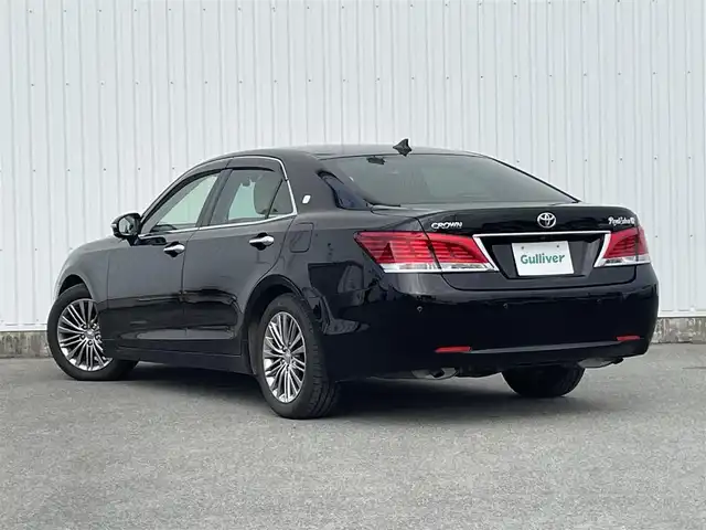トヨタ クラウン ロイヤル ロイヤルサルーン G 福岡県 2016(平28)年 4.5万km ブラック メーカー純正ナビ/フルセグTV/CD/DVD/BT/HDD/AM/FM/パノラミックビューモニター/レーダークルーズコントロール/クリアランスソナー/純正17AW/ステアリングリモコン/オートハイビーム/HIDオートライト/フォグランプ/ビルトインETC/スマートキー/プッシュスタート/シートメモリー/パワーシート/シートベンチレーション/シートヒーター/ロールサンシェード