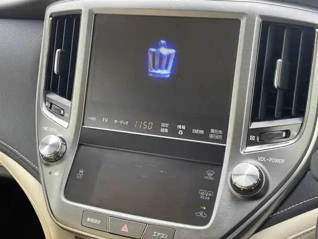 トヨタ クラウン ロイヤル ロイヤルサルーン G 福岡県 2016(平28)年 4.5万km ブラック メーカー純正ナビ/フルセグTV/CD/DVD/BT/HDD/AM/FM/パノラミックビューモニター/レーダークルーズコントロール/クリアランスソナー/純正17AW/ステアリングリモコン/オートハイビーム/HIDオートライト/フォグランプ/ビルトインETC/スマートキー/プッシュスタート/シートメモリー/パワーシート/シートベンチレーション/シートヒーター/ロールサンシェード