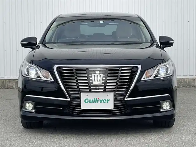 トヨタ クラウン ロイヤル ロイヤルサルーン G 福岡県 2016(平28)年 4.5万km ブラック メーカー純正ナビ/フルセグTV/CD/DVD/BT/HDD/AM/FM/パノラミックビューモニター/レーダークルーズコントロール/クリアランスソナー/純正17AW/ステアリングリモコン/オートハイビーム/HIDオートライト/フォグランプ/ビルトインETC/スマートキー/プッシュスタート/シートメモリー/パワーシート/シートベンチレーション/シートヒーター/ロールサンシェード