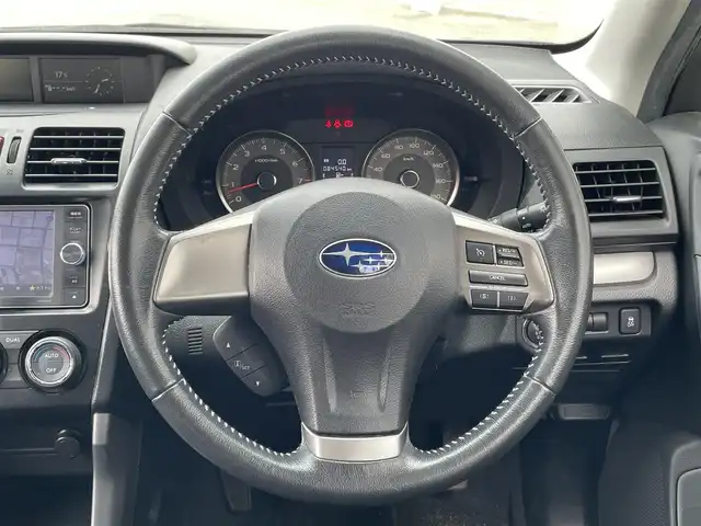 スバル フォレスター 2．0i－L 道央・札幌 2014(平26)年 8.5万km クリスタルブラックシリカ 4WD/社外SDナビ/AM/FM/CD/DVD/フルセグTV/BT/横滑り防止システム/ヒルスタートアシストコントロール/ドライブレコーダー/クルーズコントロール/前席パワーシート/前席シートヒーター/アルミホイール冬タイヤ積込/225/60/R17 2018年　6mm/オートライト/スマートキー/ETC/ドアバイザー/プッシュスタート/電動格納ミラー