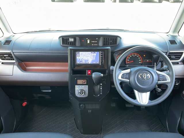トヨタ タンク G S 山口県 2017(平29)年 8.5万km ブライトシルバーM 純正SDナビ【NSCP-W64】/　 Bluetooth CD/AM・FM/純正ワンセグTV/両側パワースライドドア/バックカメラ/ETC/スマートキー/プッシュスタート/スペアキー1本/純正フロアマット/パーキングアシスト/アイドリングストップ/衝突軽減システム