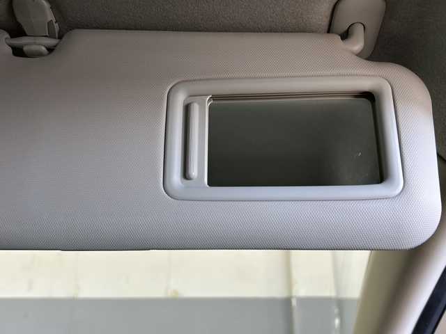 マツダ デミオ 13S 千葉県 2015(平27)年 6.5万km スノーフレイクホワイトパールマイカ 純正SDナビ/フルセグTV/DVD/CD/Bluetooth/USBソケット/バックカメラ/ETC/LEDヘッドライト/フォグランプ/純正アルミホイール/ステアリングスイッチ/アイドリングストップ/MTモード付きAT/ドアバイザー/スマートキー/スペアキー/取扱説明書/保証書