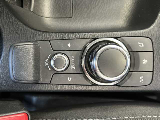 マツダ デミオ 13S 千葉県 2015(平27)年 6.5万km スノーフレイクホワイトパールマイカ 純正SDナビ/フルセグTV/DVD/CD/Bluetooth/USBソケット/バックカメラ/ETC/LEDヘッドライト/フォグランプ/純正アルミホイール/ステアリングスイッチ/アイドリングストップ/MTモード付きAT/ドアバイザー/スマートキー/スペアキー/取扱説明書/保証書