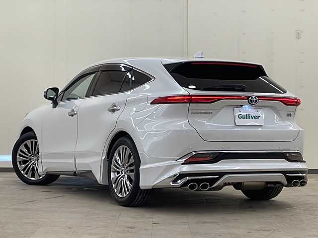 トヨタ ハリアー ハイブリッド Z レザーパッケージ 道央・札幌 2023(令5)年 2.7万km プラチナホワイトパールマイカ /純正ナビ（TV＆BT＆USB＆miacast）//全方位カメラ//寒冷地仕様//革シート//JBL//トヨタセーフティセンス//レーンキープアシスト//レーダークルーズコントロール//衝突被害軽減ブレーキ//ブラインドスポットモニター//クリアランスソナー//レーントレーシングアシスト//リアクロストラフィックアラート//ヘッドアップディスプレイ//ロードサインアシスト//先行車発進告知//オートマチックハイビーム//リアフォグランプ//パワーバックドア//ステアリングヒーター//シートヒーター//エアシート//ビルトインETC2.0//ドアミラーヒーター//LEDヘッドライト//LEDフォグランプ//純正前後ドライブレコーダー//デジタルインナーミラー//モデリスタエアロ//冬タイヤ社外AW積み込み