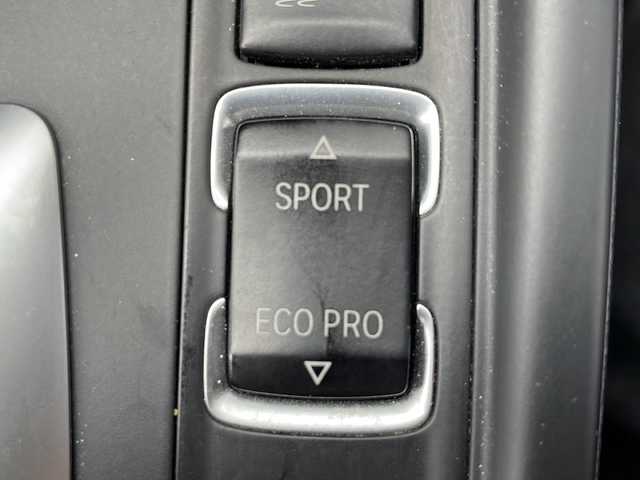 ＢＭＷ ３２０ｄ Mスポーツ 道北・旭川 2015(平27)年 6.3万km 白 ・禁煙/・純正ナビ CD/DVD/USB/AUX/BT/・レーンチェンジウォーニング/・レーンディパイヤーウォーニング/・前車接近警告機能/・衝突回避/・被害軽減ブレーキ/・ACC/・BMWSOSコール/・インテリジェントセーフティシステム/・E-8スポーツAT/・フロントエアロ/・ハイグロスシャドー/・大型サイドシルスポイラー/・Mスポーツサスペンション/・ブラックルーフライニング/・パドルシフト/・冬タイヤ積み込み/・ドライブレコーダー/・メモリーシート/・フォグランプ/・リアフォグランプ/・ヘットライトウォッシャー/・保証書/・取扱説明書