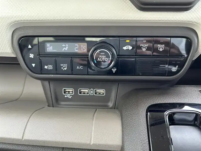 ホンダ Ｎ ＷＧＮ L ホンダセンシング 富山県 2020(令2)年 0.7万km ホライズンシーブルーパール 純正7インチナビ/CD再生/バックカメラ/アイドリングストップ/プッシュスタート/ビルトインETC/Honda SENSING/衝突軽減ブレーキ(CMBS)/誤発進抑制機能/後方誤発進抑制機能/歩行者事故低減ステアリング/路外逸脱抑制機能/渋滞追従機能付アダプティブクルーズコントロール(ACC)/車線維持支援システム(LKAS)/先行者発進お知らせ機能/標識認識機能/急アクセル抑制機能/電子制御パーキングブレーキ/オートブレーキホールド機能/前後ドライブレコーダー/オートハイビーム/パーキングセンサーシステム/社外14インチAWスタッドレスタイヤ積込