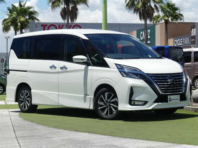 日産 セレナ ハイウェイスター V 千葉県 2022(令4)年 6.9万km ブリリアントホワイトパール 195/60R16/エマージェンシーブレーキ/プロパイロット/インテリジェントクルーズコントロール/ハンズフリー両側パワースライドドア/純正SDナビ/地デジTV/【DVD/CD再生機能】/バックカメラ/ドライブレコーダー/革巻きステアリング/ステアリングスイッチ/ETC/LEDヘッドライト/LEDフォグライト/ウインカーミラー/コーナーセンサー/純正16インチアルミホイル/インテリジェントキー