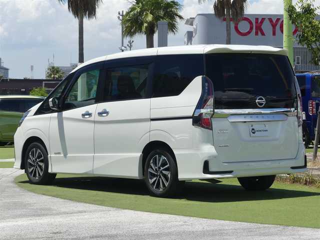 日産 セレナ ハイウェイスター V 千葉県 2022(令4)年 6.9万km ブリリアントホワイトパール 195/60R16/エマージェンシーブレーキ/プロパイロット/インテリジェントクルーズコントロール/ハンズフリー両側パワースライドドア/純正SDナビ/地デジTV/【DVD/CD再生機能】/バックカメラ/ドライブレコーダー/革巻きステアリング/ステアリングスイッチ/ETC/LEDヘッドライト/LEDフォグライト/ウインカーミラー/コーナーセンサー/純正16インチアルミホイル/インテリジェントキー