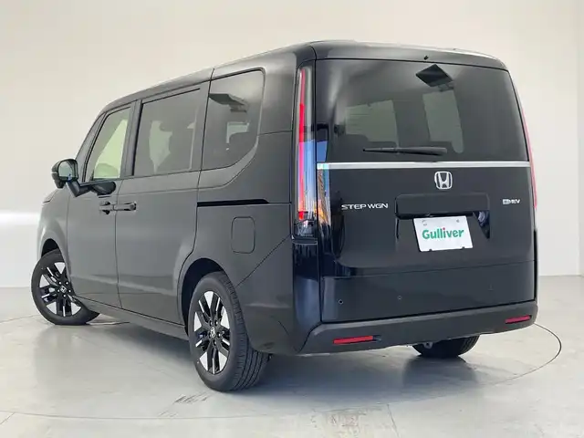 ホンダ ステップワゴン eHEV エアー EX 愛知県 2025(令7)年 0.1千km クリスタルブラックパール 登録済未使用車/純正11.4インチナビ/・フルセグ/・Bluetooth/・Apple Car Play/・Android Auto/・CD/・DVD/両側パワースライドドア/前席シートヒーター/バックカメラ/追従型クルコン/レーンキープアシスト/衝突軽減ブレーキ/コーナーセンサー/盗難防止装置/横滑り防止装置/純正アルミホイール/LEDヘッドライト/スマートキー/スペアキー/保証書/取扱説明書
