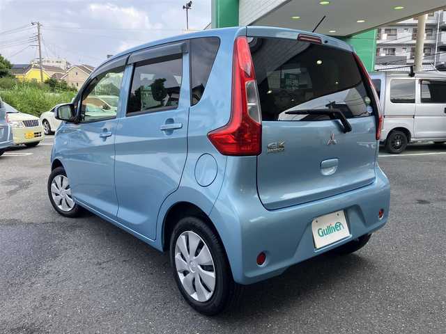 三菱 ｅＫワゴン E 埼玉県 2018(平30)年 0.4万km ウィーターブルーM 走行距離4074km/D席シートヒーター/ヘッドライトレベライザー/横滑り防止/純正オーディオ/電動格納ミラー/ドアバイザー/リモコンキー/スペアキーあり/取説・整備手帳あり