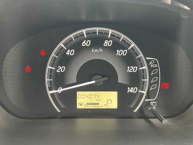 三菱 ｅＫワゴン E 埼玉県 2018(平30)年 0.4万km ウィーターブルーM 走行距離4074km/D席シートヒーター/ヘッドライトレベライザー/横滑り防止/純正オーディオ/電動格納ミラー/ドアバイザー/リモコンキー/スペアキーあり/取説・整備手帳あり