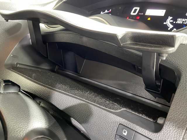 日産 セレナ ハイウェイスター Sハイブリッド 福岡県 2014(平26)年 13.1万km ダイヤモンドブラック 純正ナビ/Bluetooth/フルセグTV/CD/DVD/バックカメラ/両側パワースライドドア/クルーズコントロール/衝突被害軽減ブレーキ/レーンアシスト/純正フロアマット/ETC/電動格納ミラー/純正16インチアルミホイール/オートライト